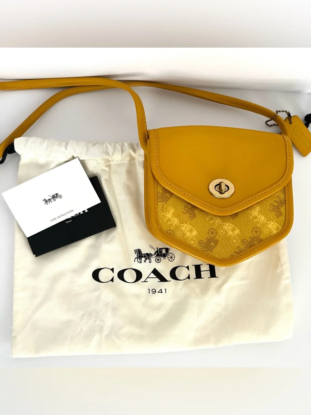 Authentic Coach Turnlock Flap Pouch 15 in Ochre Yellow 2891 | EUC